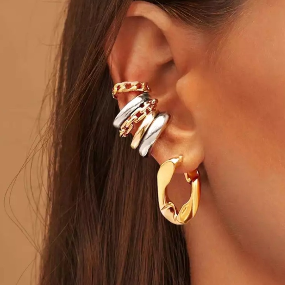 MICHEL Chain Link Hoops! - Picture 6 of 8